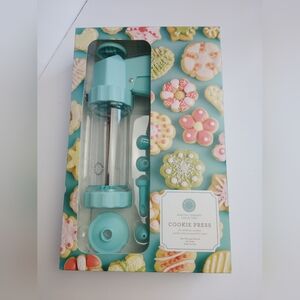 Martha Stewart collection cookie press 24 discs 8 Decorating Tips NIB